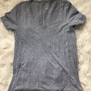 Aerie V-neck T-shirt